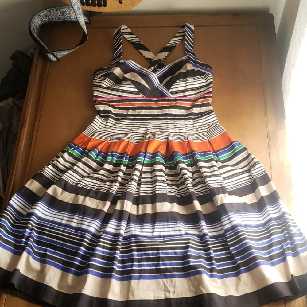 Calvin Klein sleeveless striped pleated dress sz 4